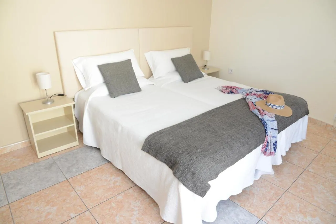 Rallye Hotel L'Escala 2*,